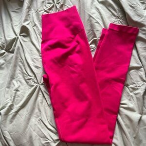 Alphalete Vibrant Pink Leggings